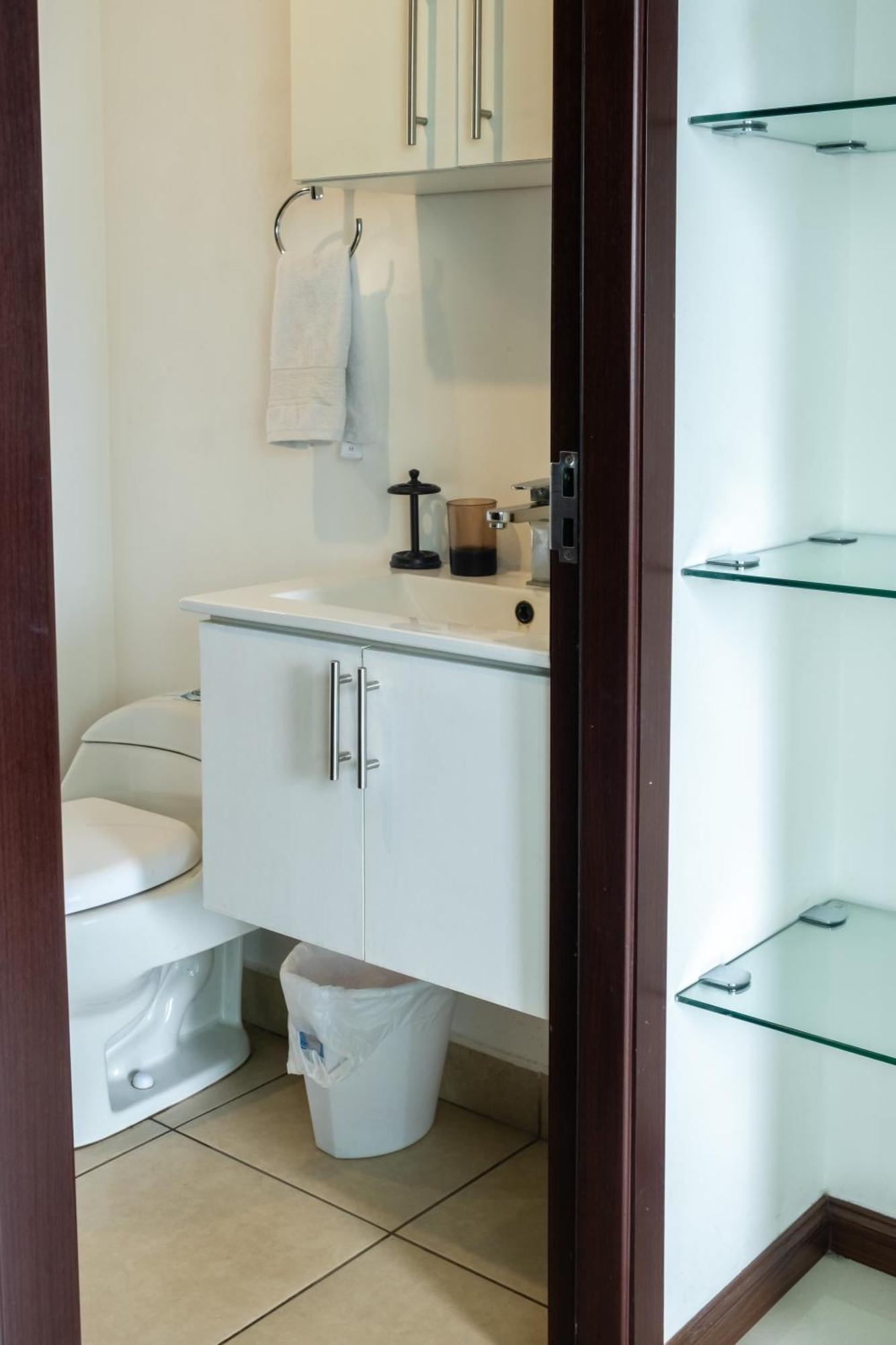 Lujoso Condominio Con Lavadora Y Secadora, S. Jose San Jose  Luaran gambar